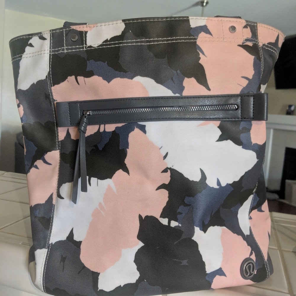 Lululemon Bag